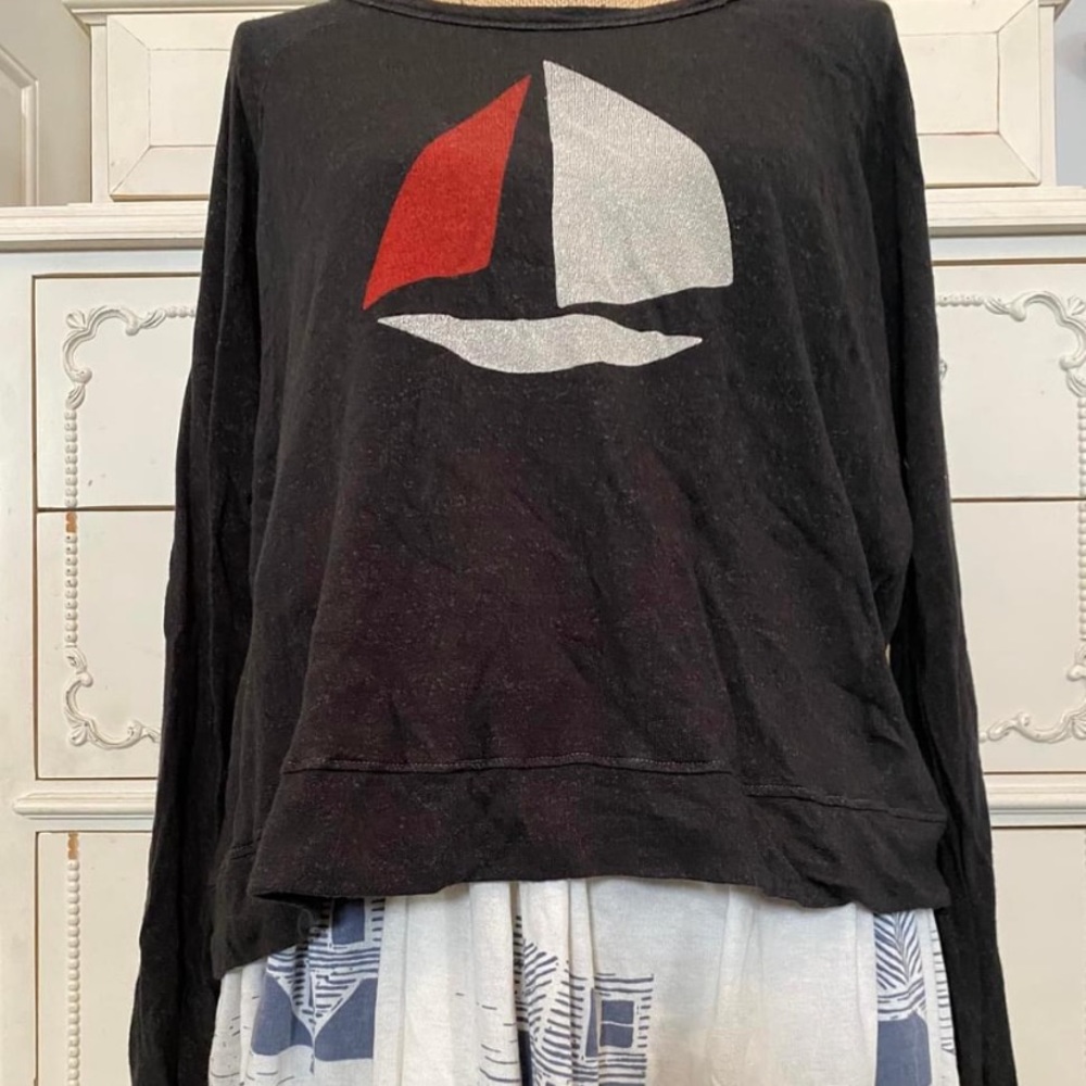 Sundry adorable, sailboat sweater